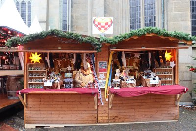 Stand des Tierparks auf dem Weihnachtsmarkt in Hamm